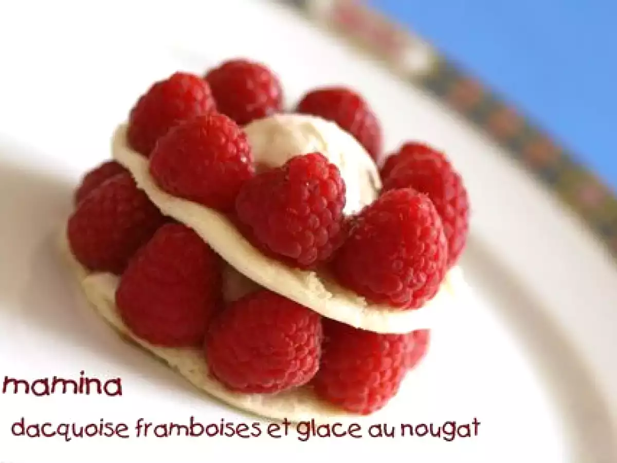 Feuilleté de dacquoise aux amandes et aux framboises, glace au nougat - photo 2