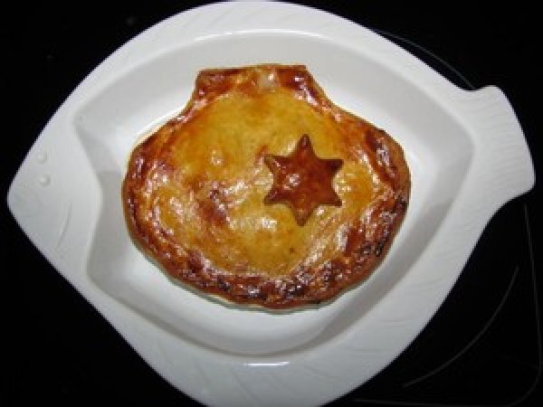 Feuillete Noix De St Jacques Sur Compotee De Poireaux Recette