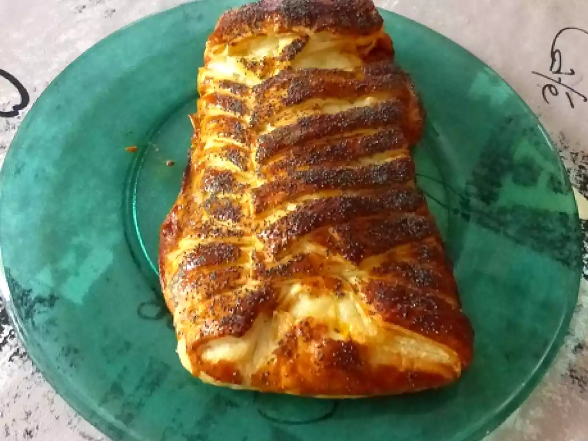 Feuilleté tressé thon et mozzarella