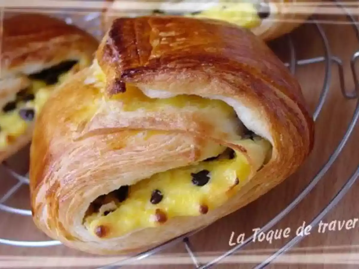 Feuilletés briochés à la crème patissière et aux pépites de chocolat - photo 2