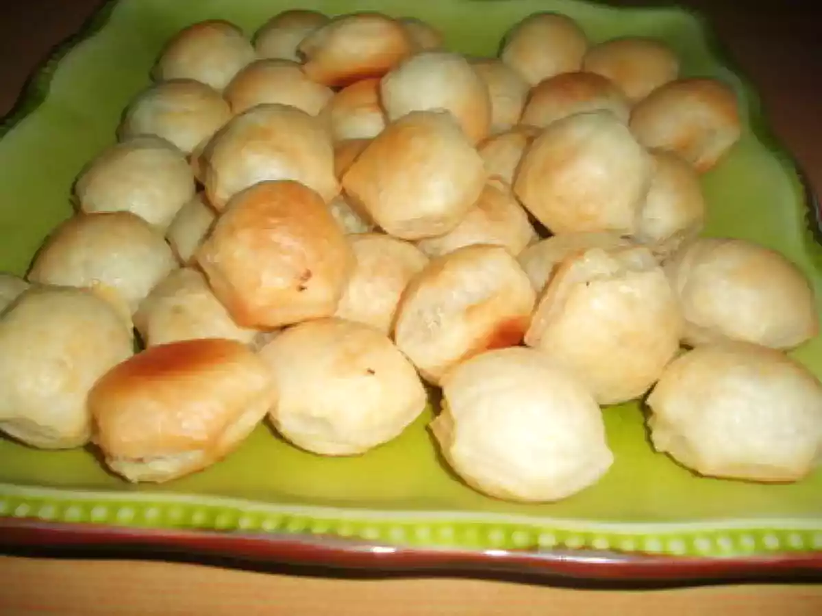 Feuilletés moutarde à l'ancienne et comté