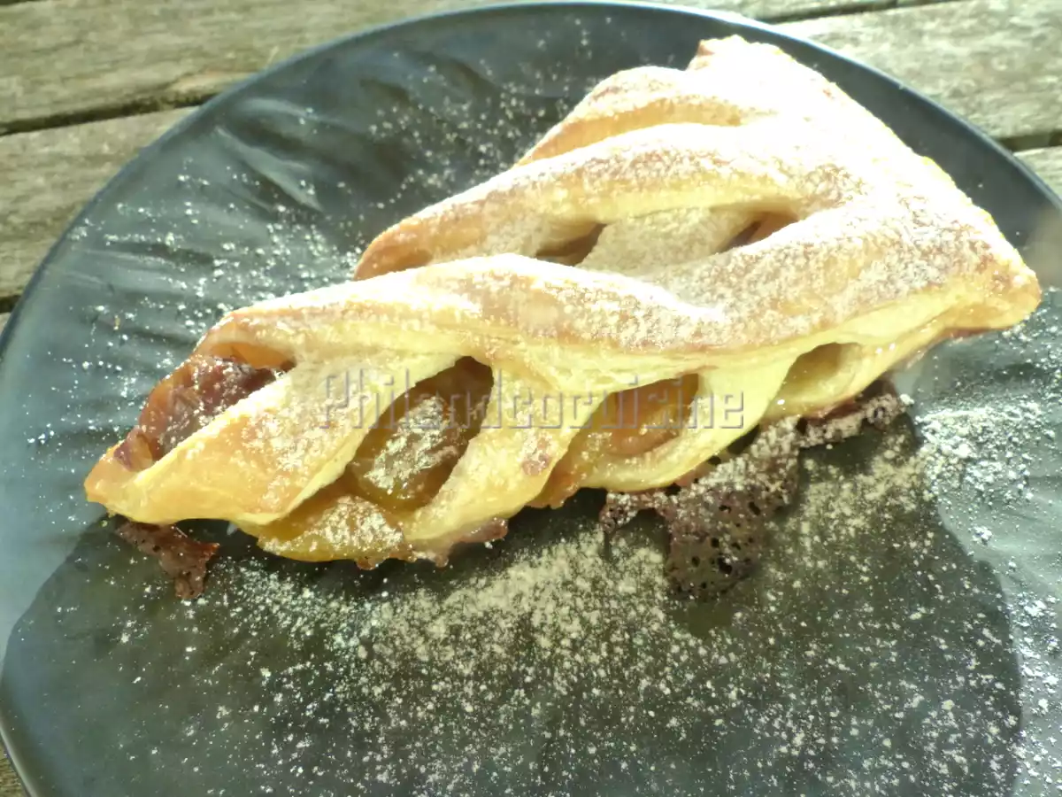 Feuilletés tressés aux mirabelles