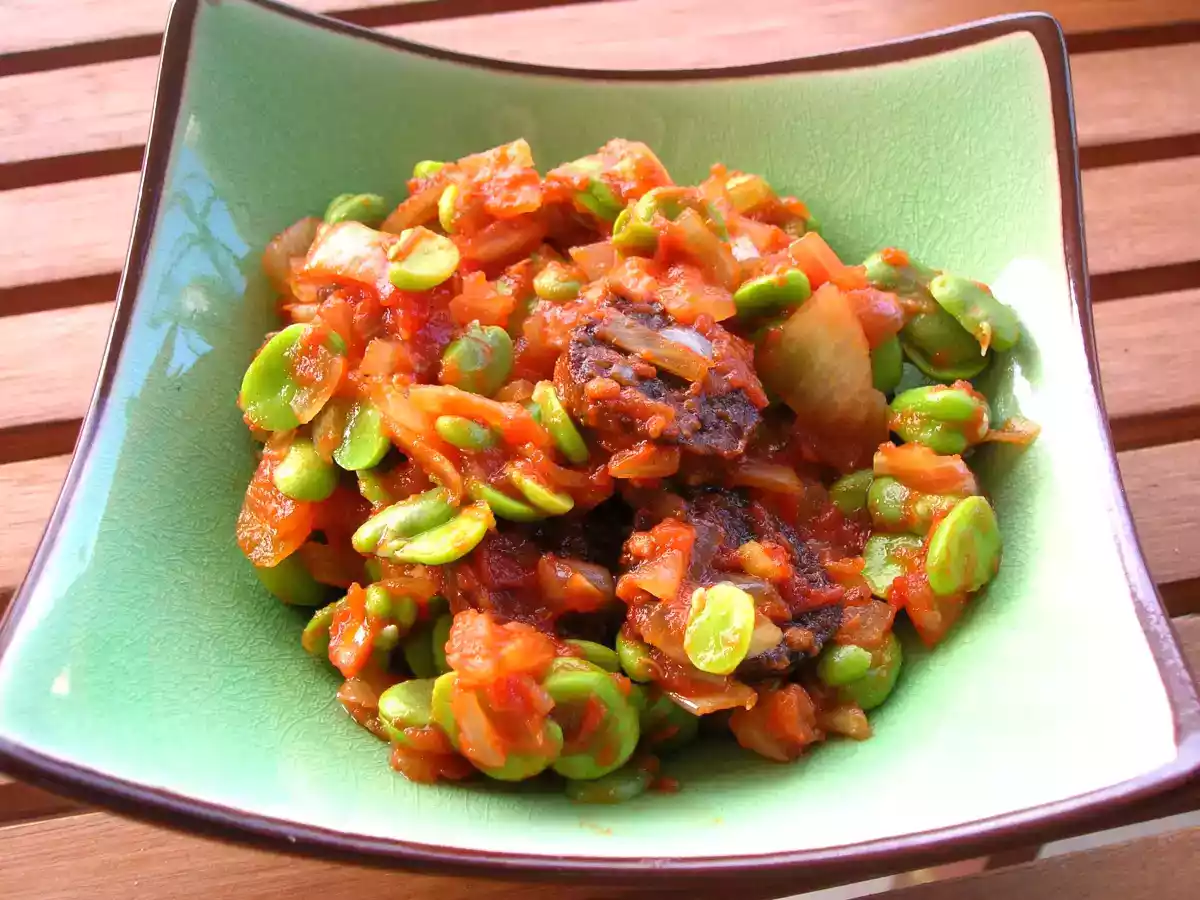 Fèves mijotées au chorizo