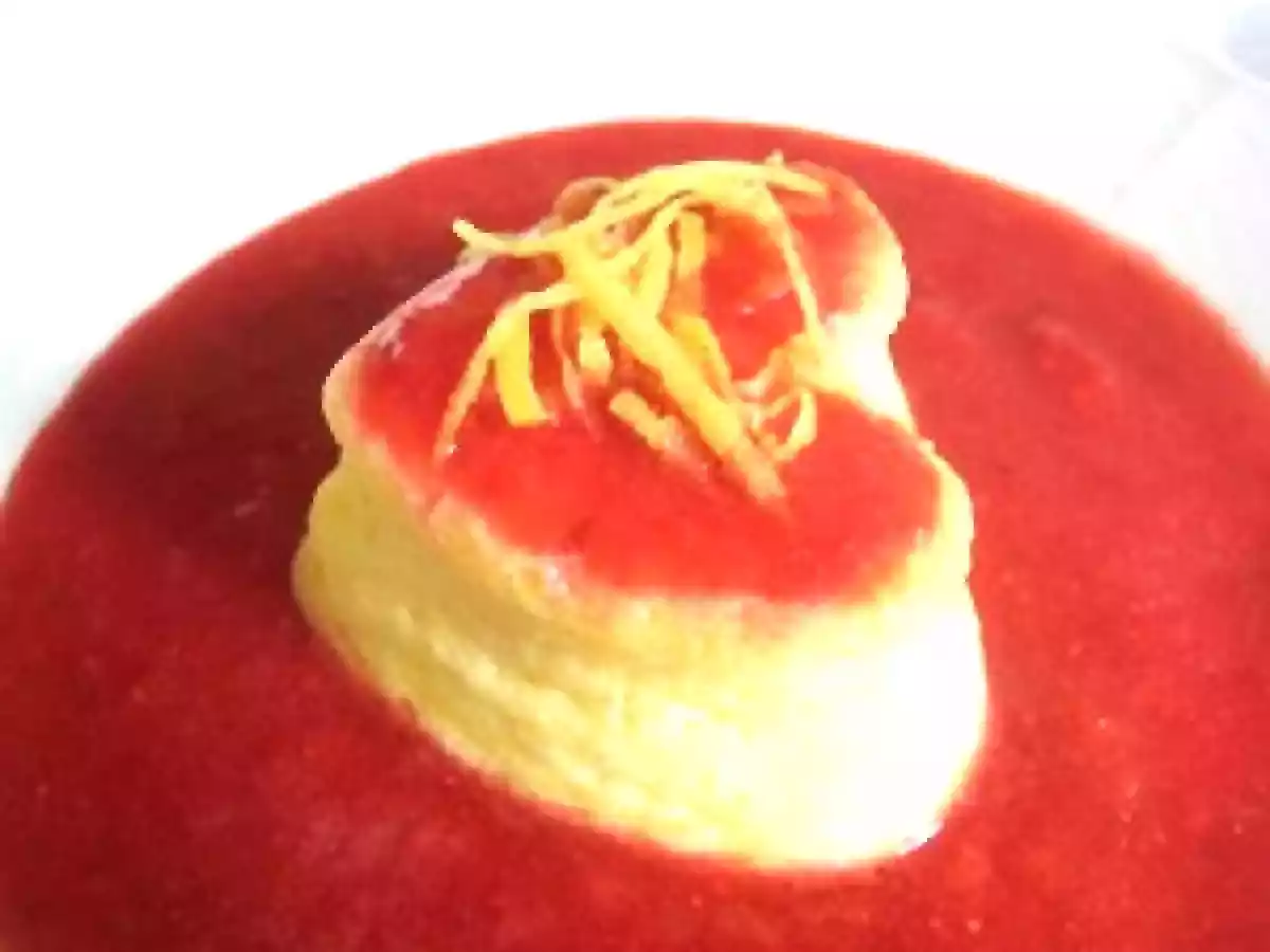 Fiadone sur coulis de fruits rouges - photo 3