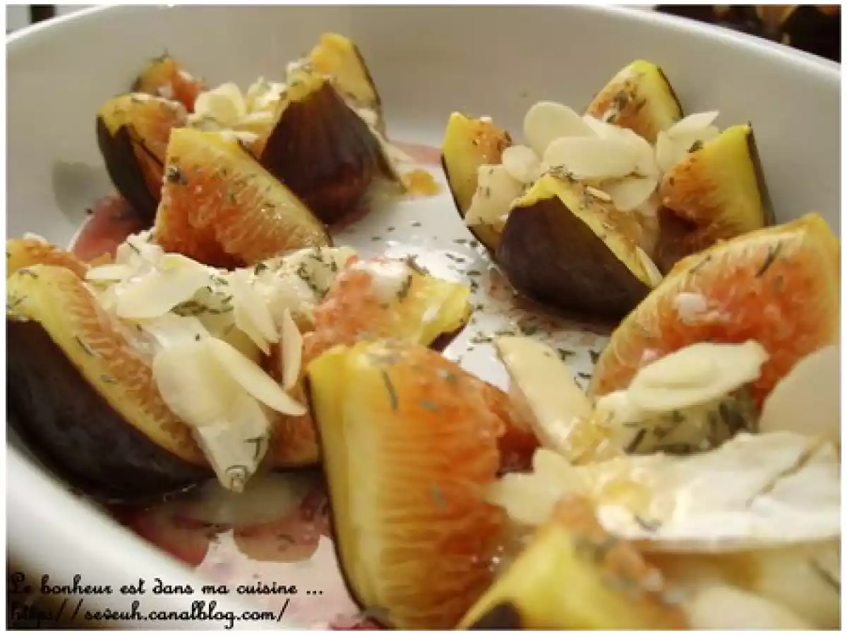 Figues rôties au chèvre, miel, amandes et thym