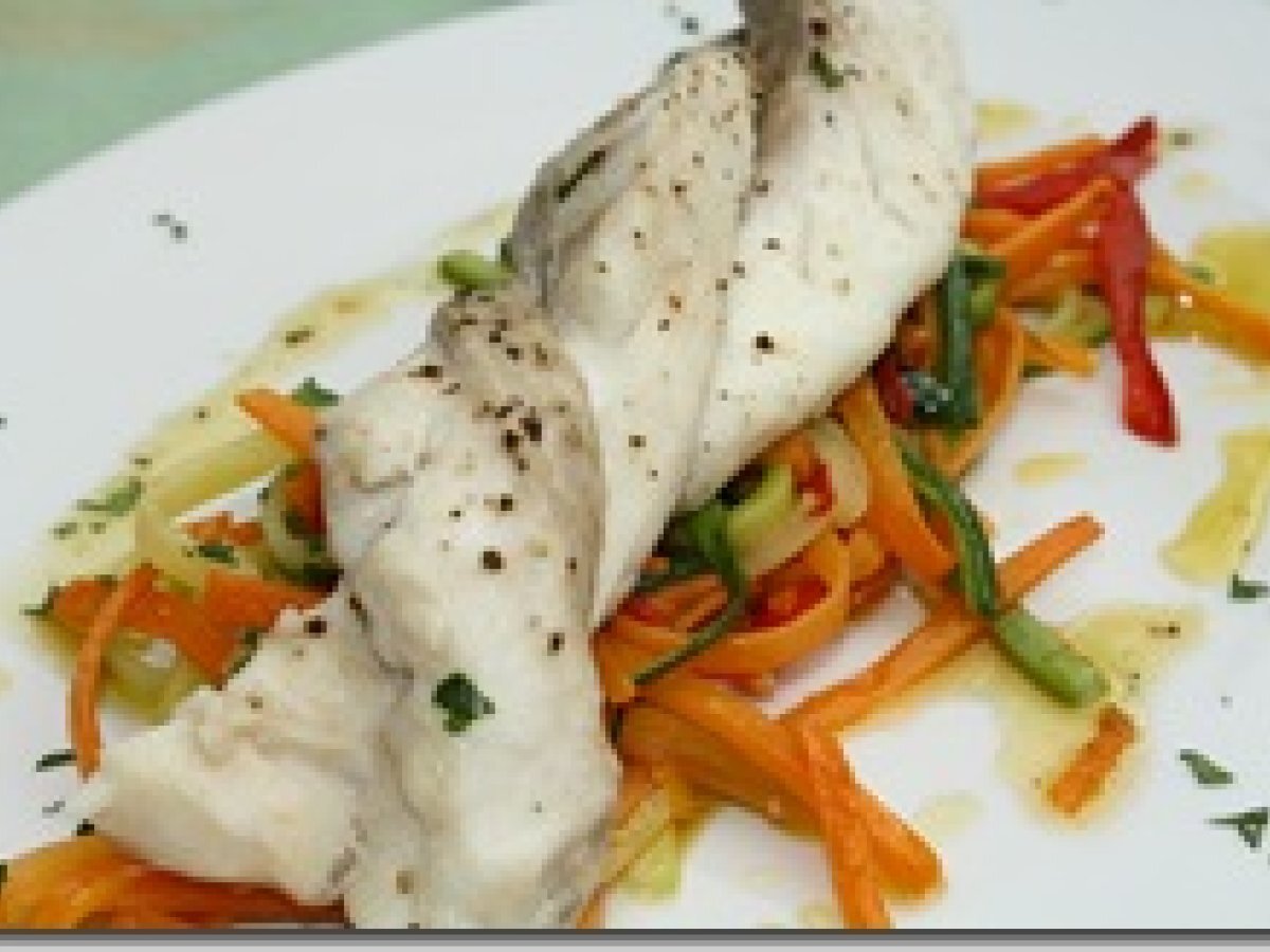 Recette de filet de bar vapeur et spaghetti de légumes