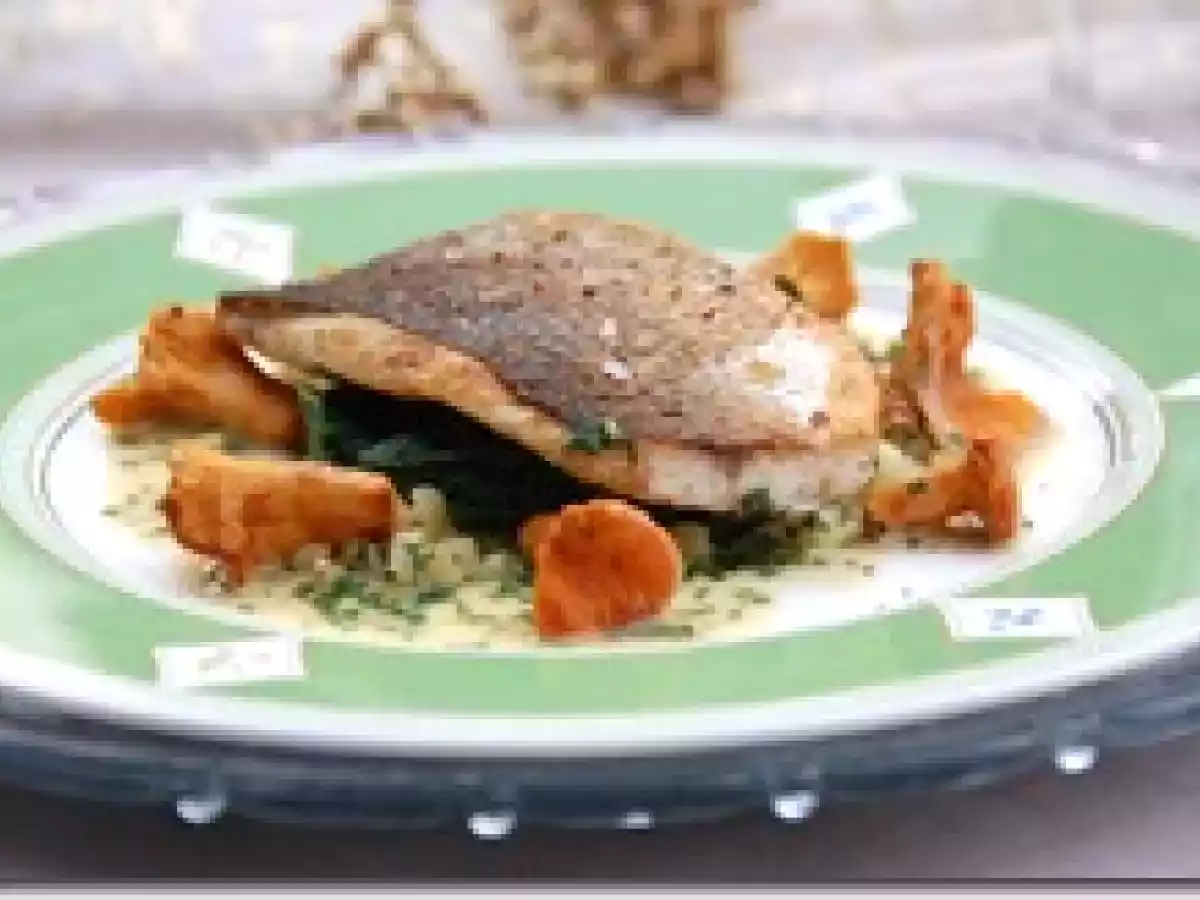 Filet de Bar aux Epinards et Jus au Gingembre