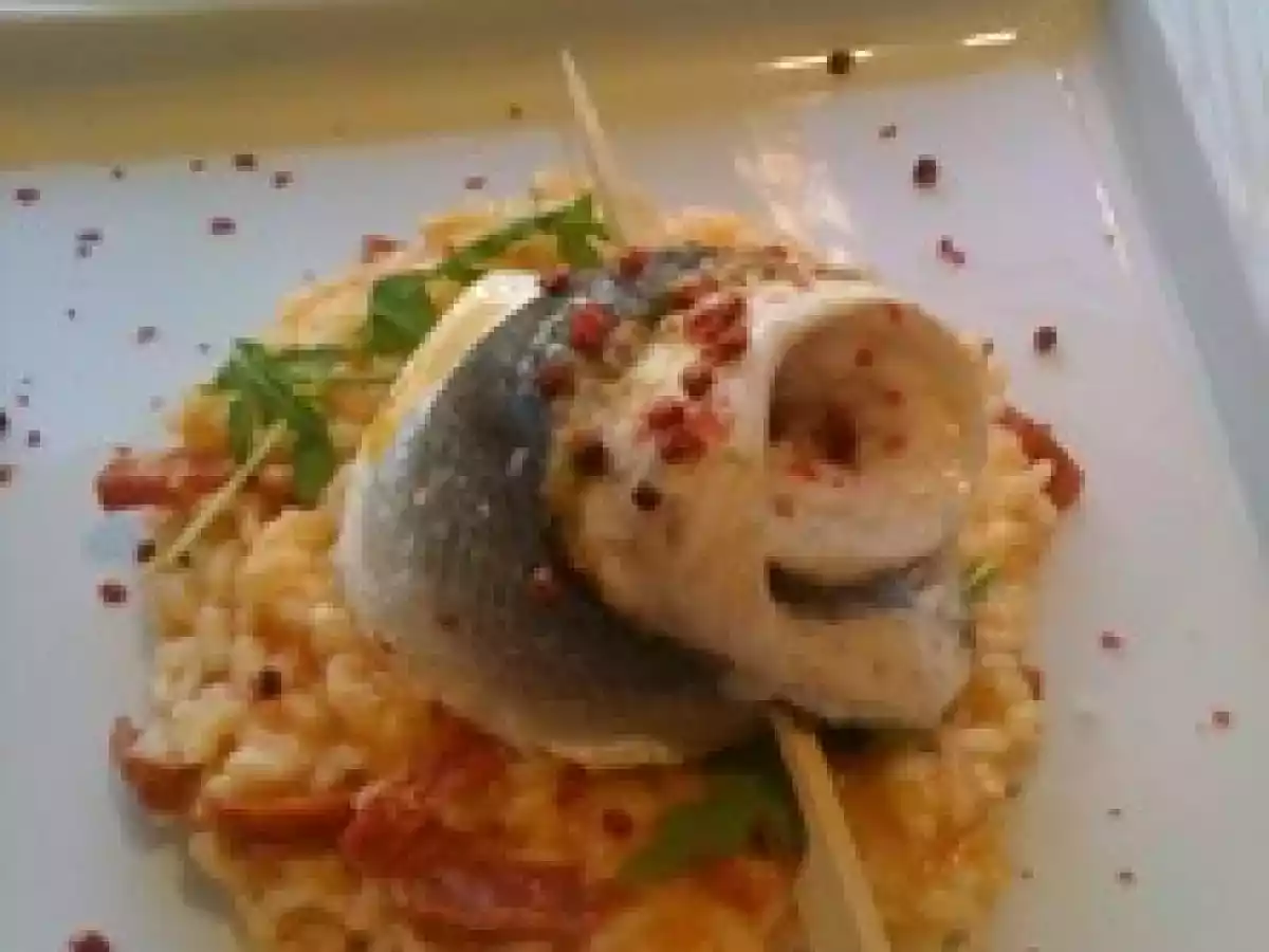 FILET DE BAR PESTO ROSSO Risotto aux tomates confites et chorizo - photo 2