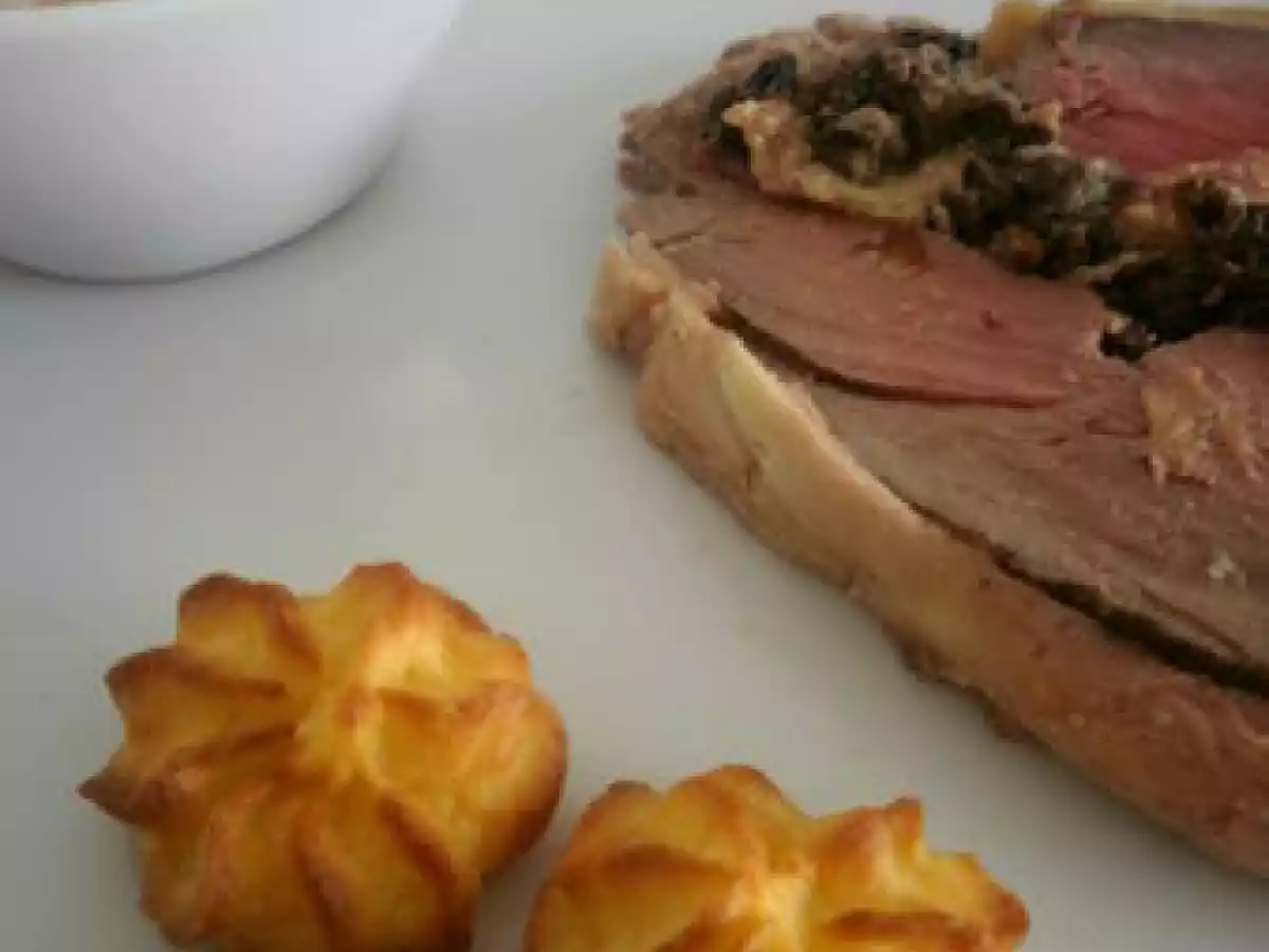 Filet de boeuf en croûte farci aux morilles. - photo 2