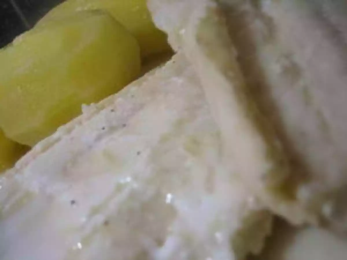 Filet de cabillaud au vin blanc