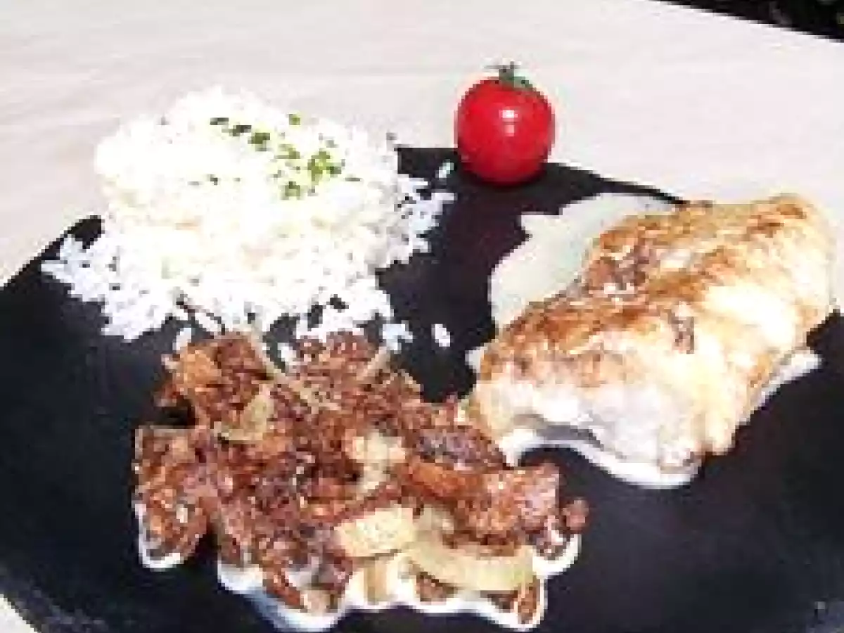 Filet de loup à la crème de girolles