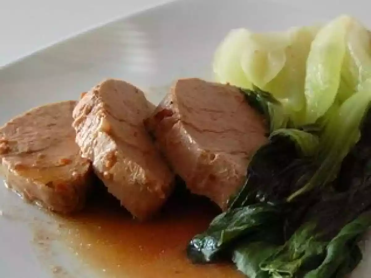 Filet de porc à l'orientale et bok choy braisés