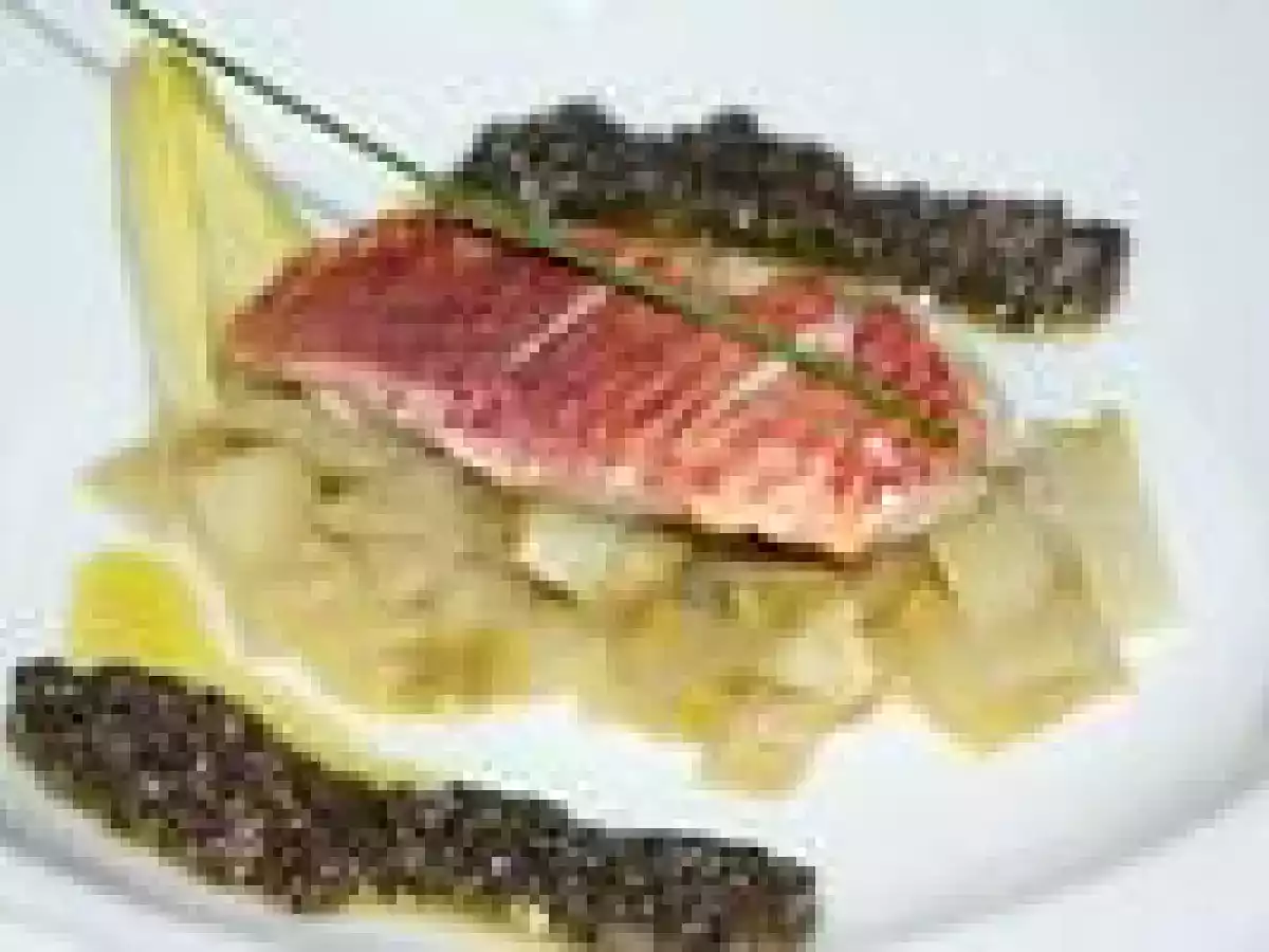 Filet de rouget poêlé, endives à l'orange, huile d'olive au citron - photo 2