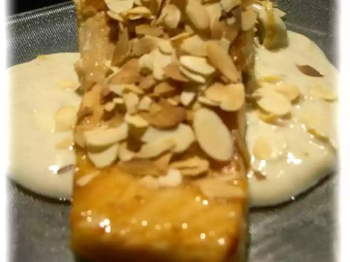 Filet de saumon à l' orange et aux amandes