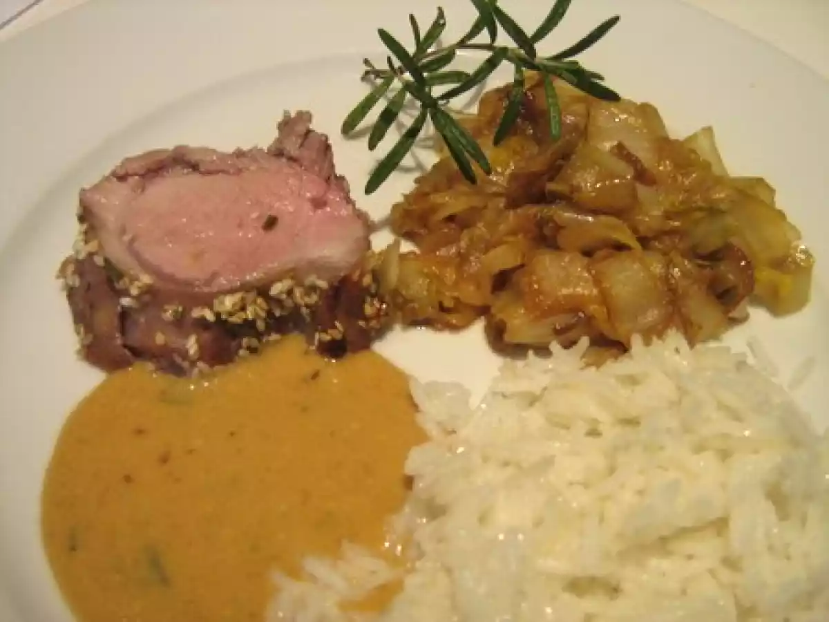 Filet mignon de porc au miel, citron et sésame