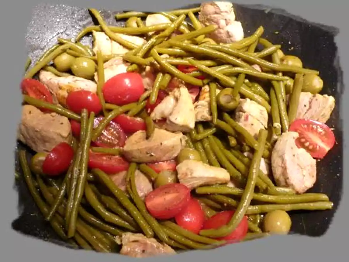 Filet mignon de porc aux olives, haricots verts et tomates - photo 2