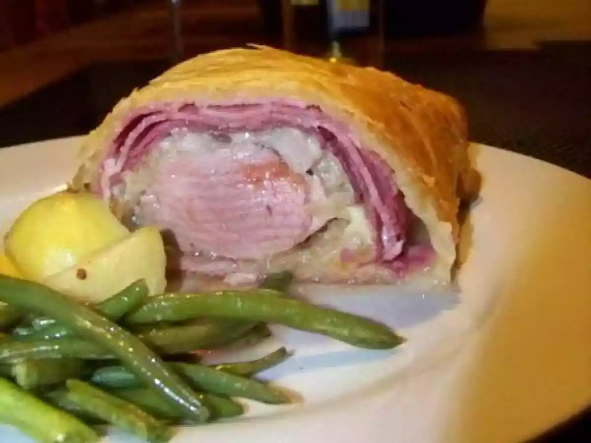 Filet mignon en croûte de jambon, bacon & fromage