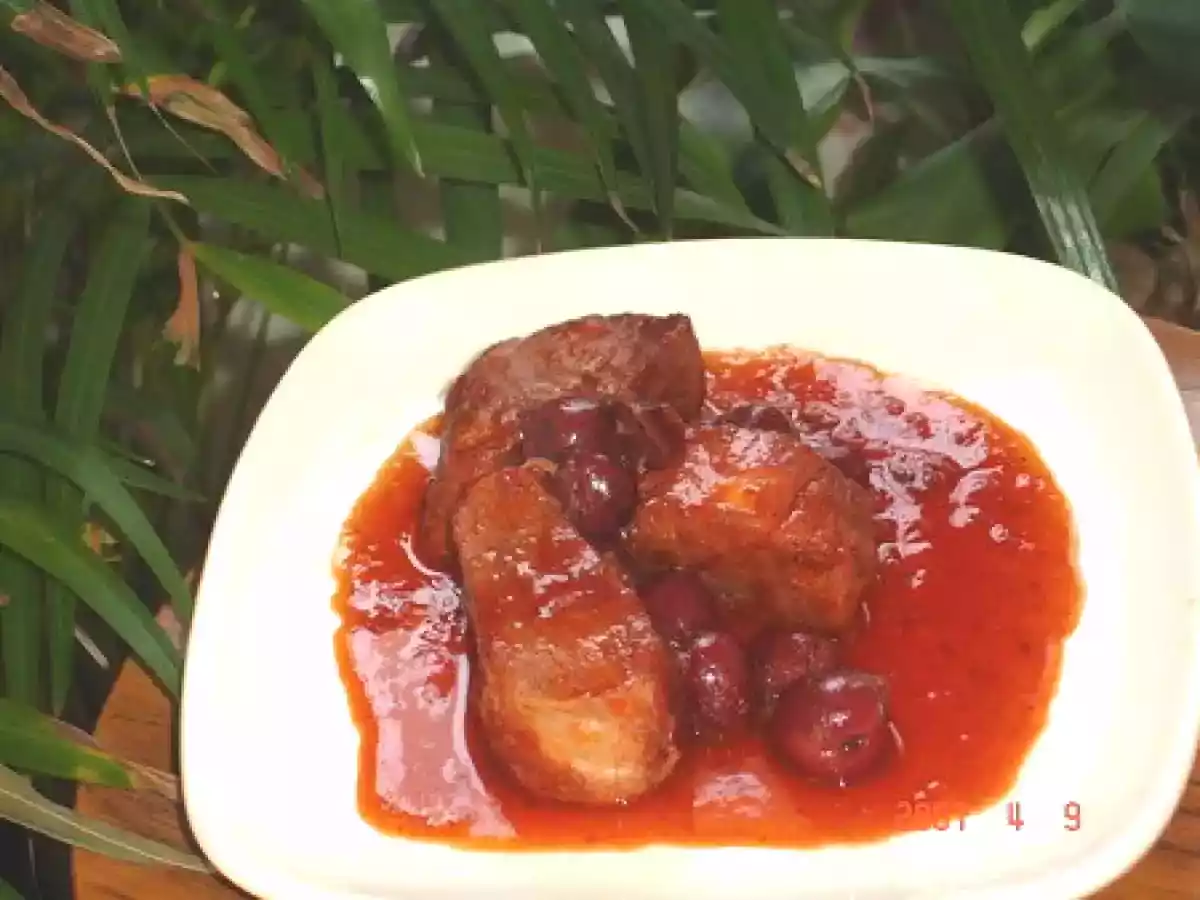 Filet pûr de porc au porto rouge, cerises, et tomate - photo 2