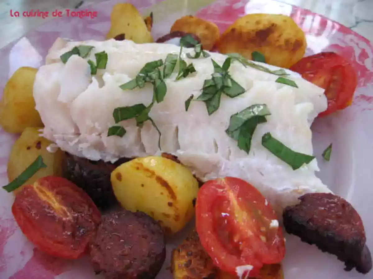 Filets d'églefin sur pommes de terre nouvelles au chorizo