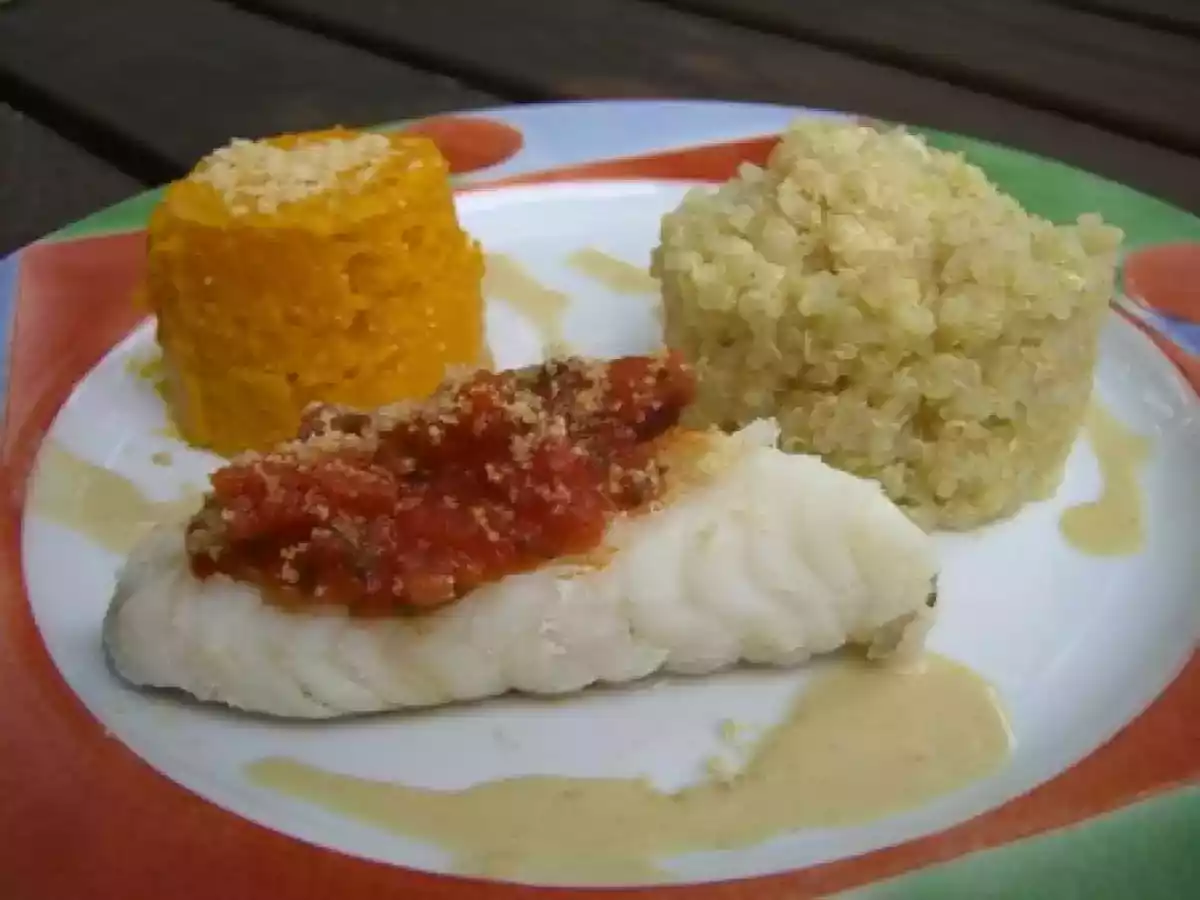 Filets de lotte, dôme de potimarron et quinoa sauce noix de cajou