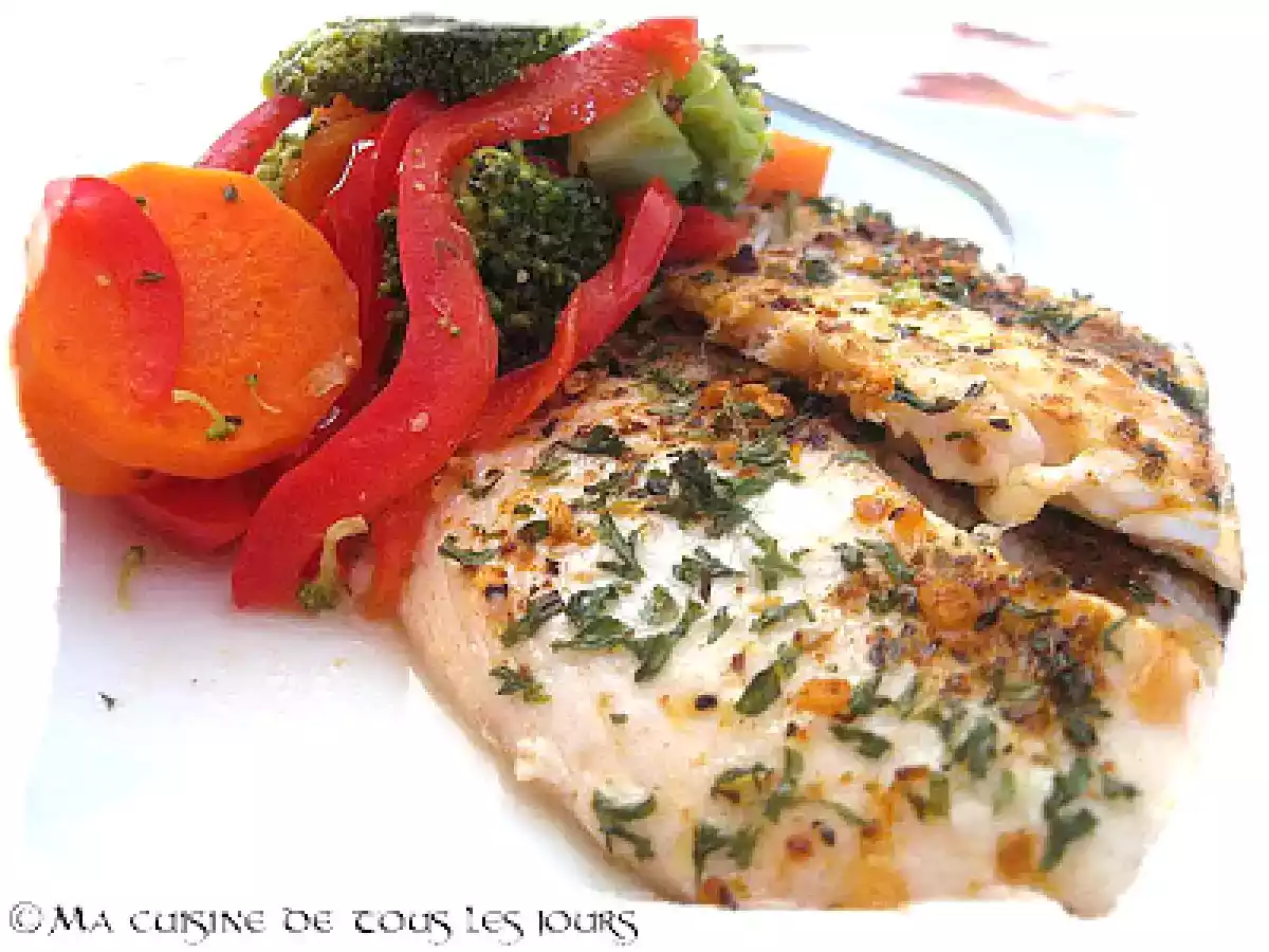 Filets de poisson à la cajun, salade de légumes chaude