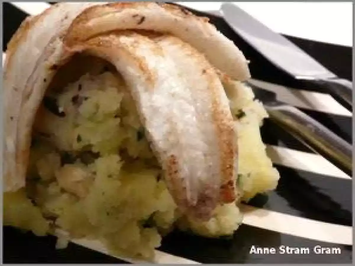 Filets de sole poêlés sur écrasée de pommes de terre à l'huile d'olive