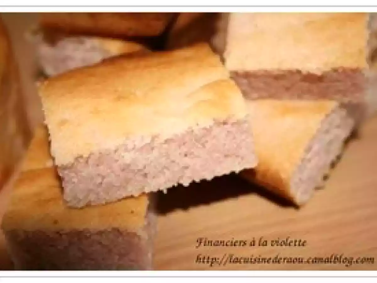 Financiers à la violette