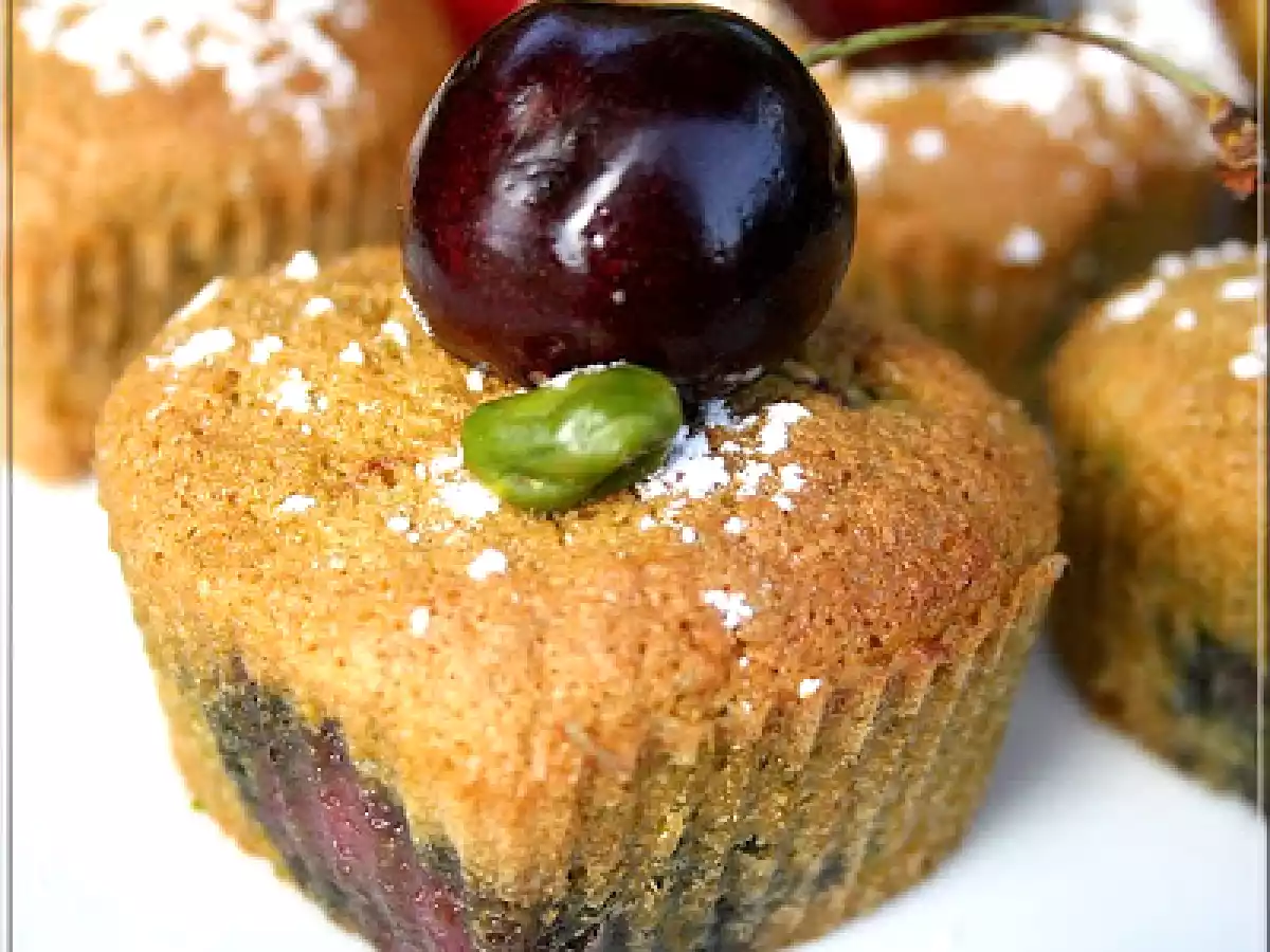 FINANCIERS AUX PISTACHES ET CERISES - photo 2