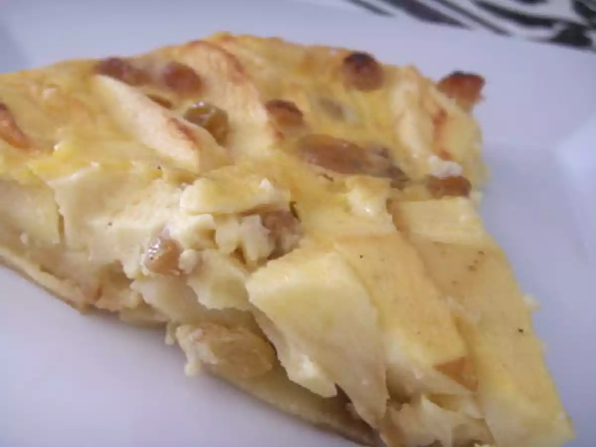 Flamusse aux pommes et raisins blonds