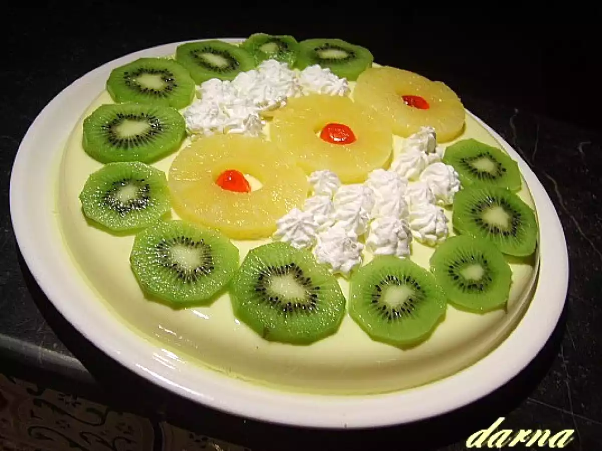 Flan à l'ananas et kiwi