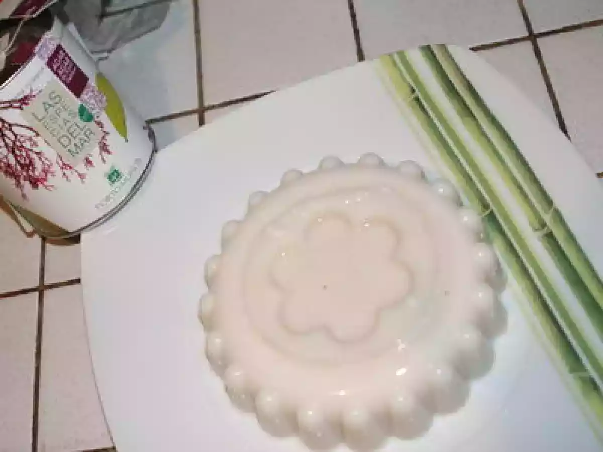 Flan au lait d'amande et sirop d'agave