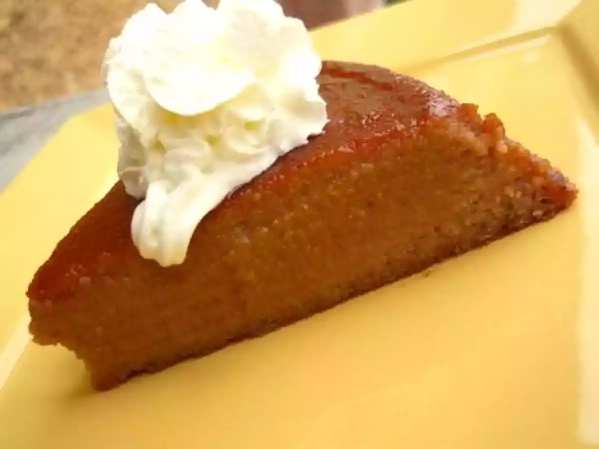 Flan aux noix et aux biscuits à la cuillère