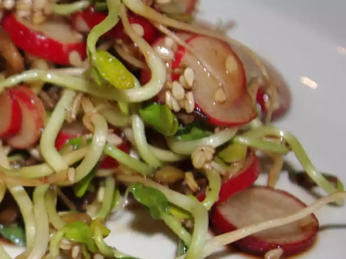 Flans de céréales et légumes, oeuf mollet et méli-mélo radis-fenugrec