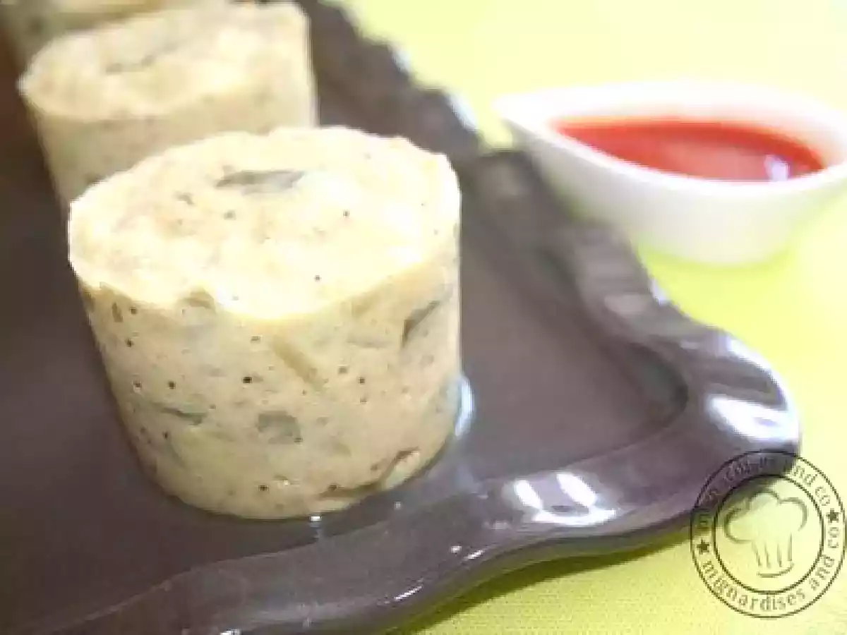 FLANS DE POIREAUX AU PARMESAN COULIS DE TOMATE - photo 2