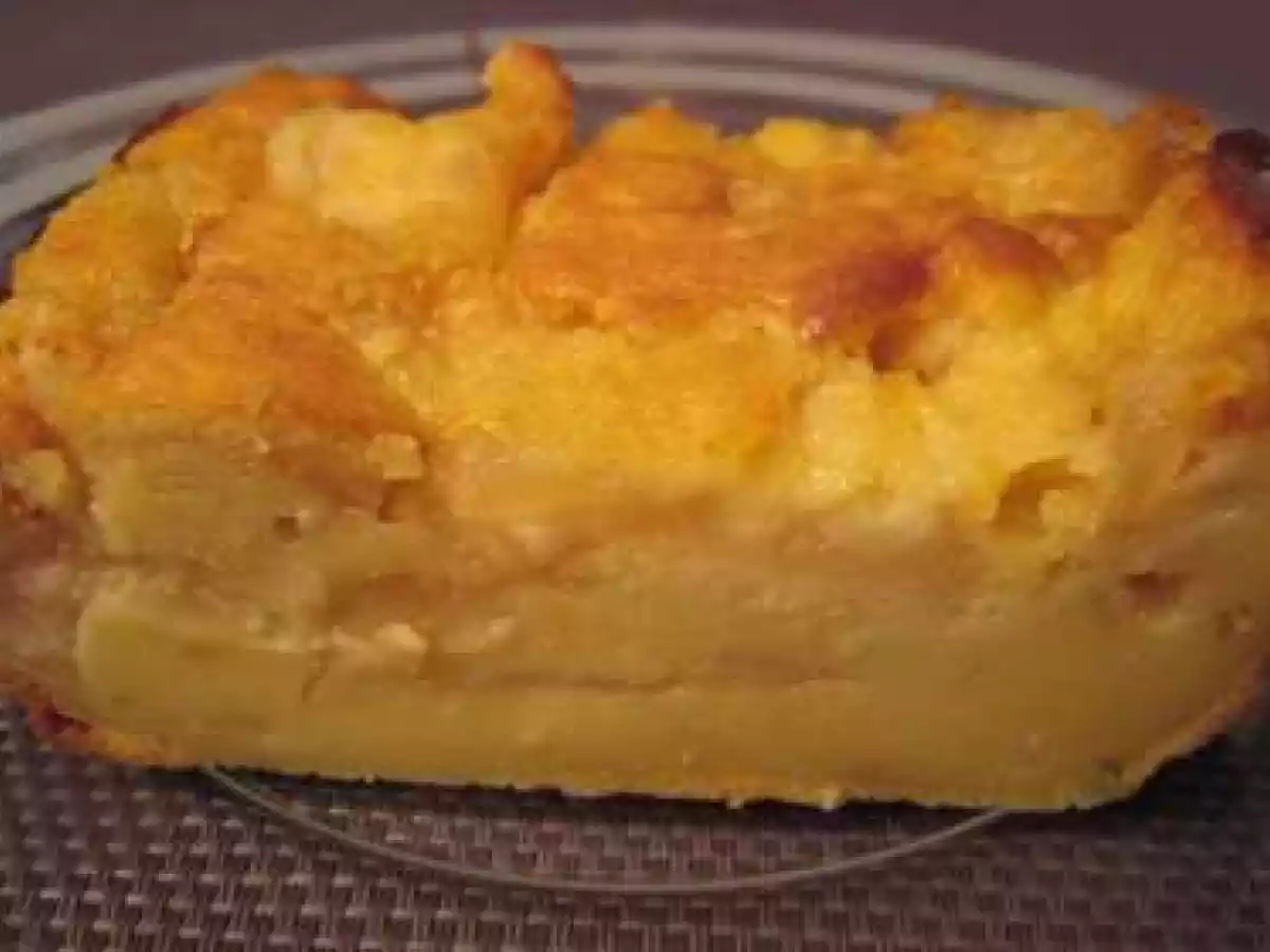 Flaugnarde amandine aux poires caramélisées