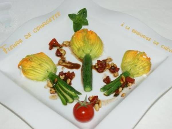 Fleurs de courgette à la brousse de chèvre