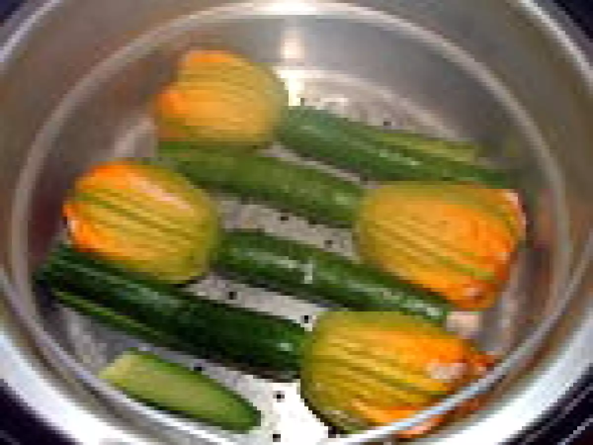 Fleurs de courgettes farcies au saumon