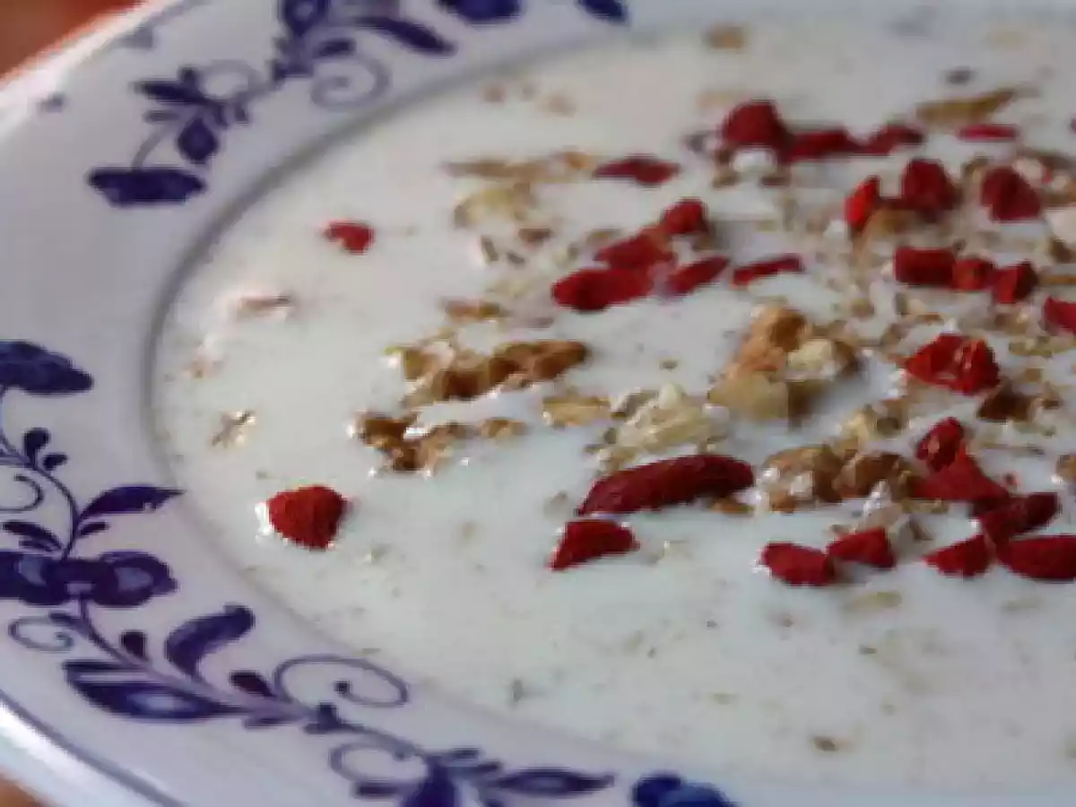 Flocons d'avoine aux noix et baies de Goji