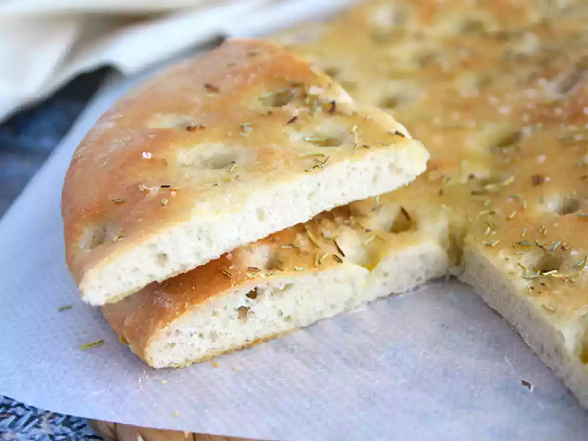 Focaccia, le pain italien au romarin - photo 4