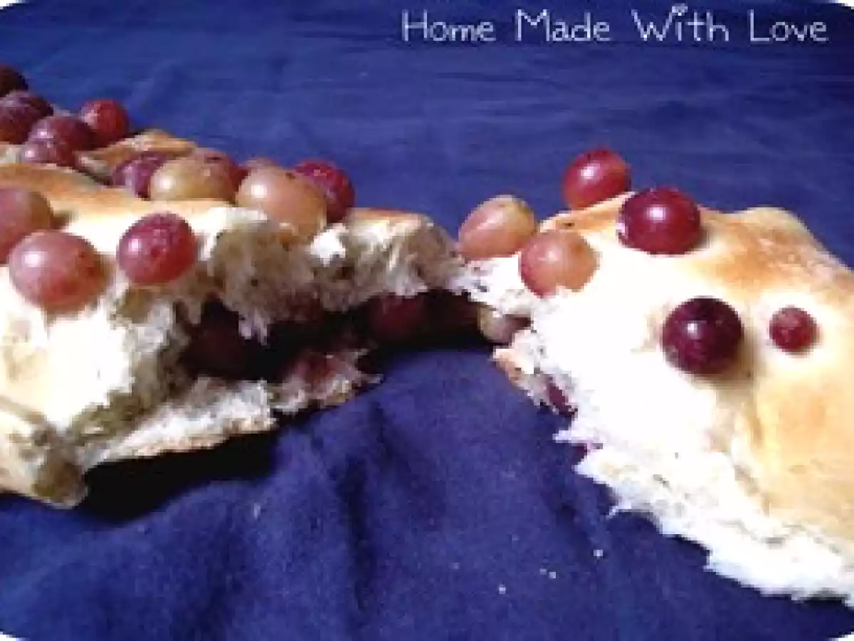 Focaccia (Schiacciata) aux raisins et au romarin - 2, 5pt/part - photo 2