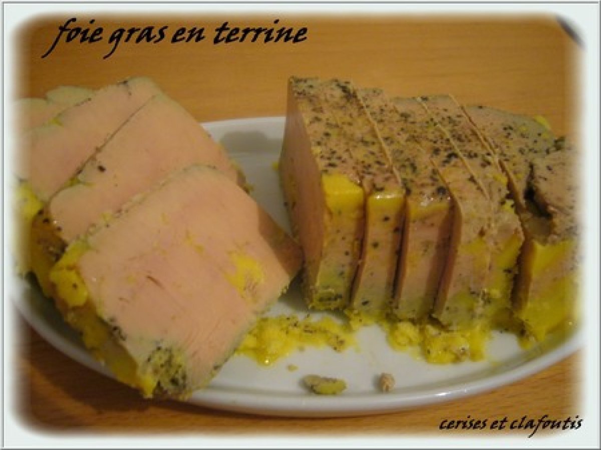recette-de-terrine-de-foie-gras-mi-cuit-maison