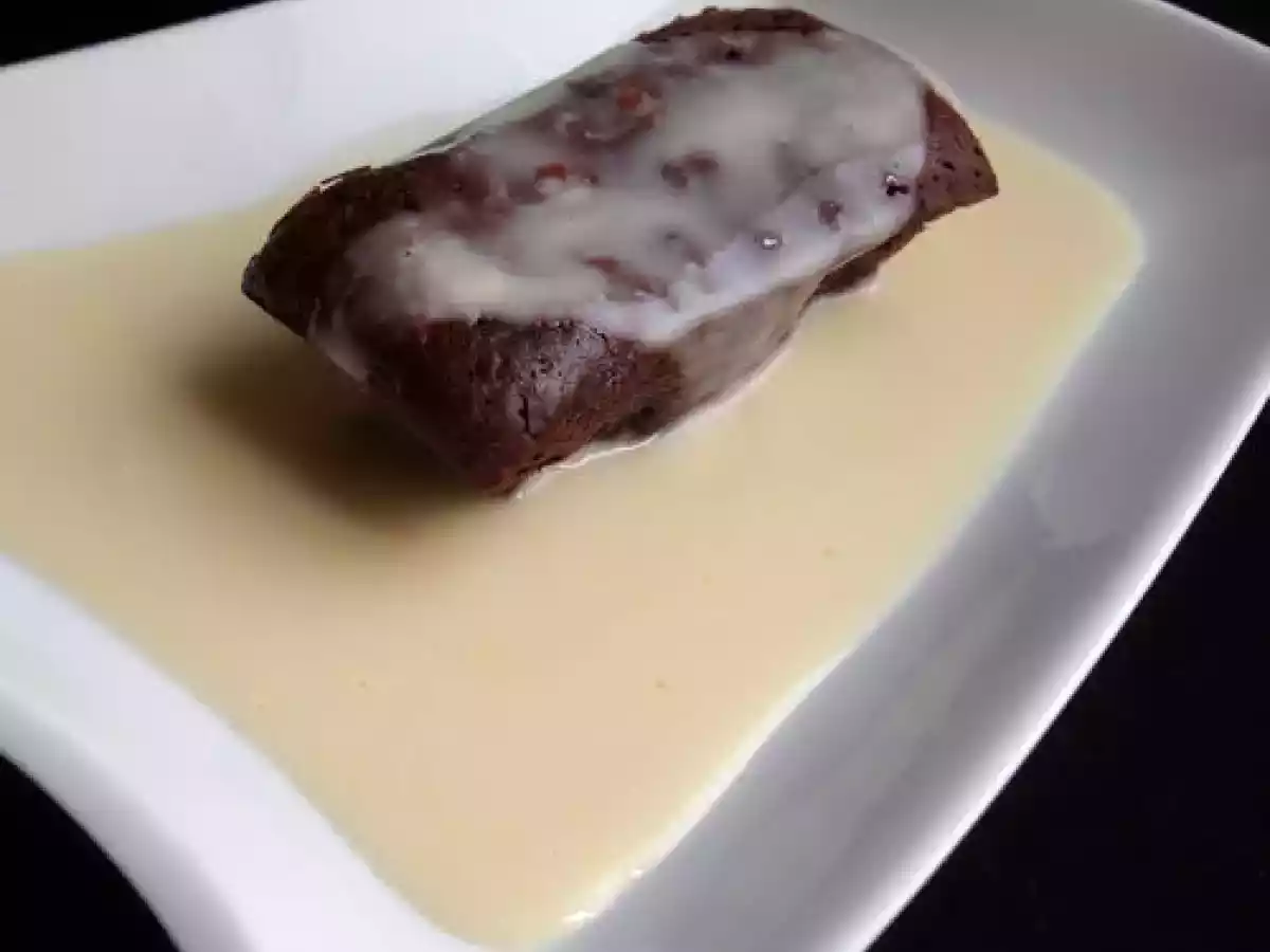 Fondant au chocolat/lait concentré sucré et sa crème anglaise