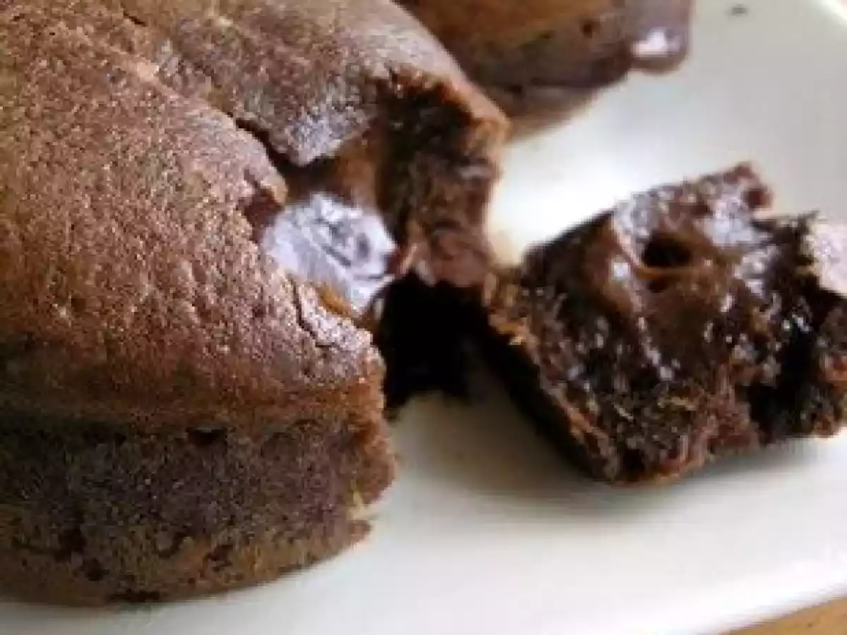 Fondants au chocolat et à la purée d'amande