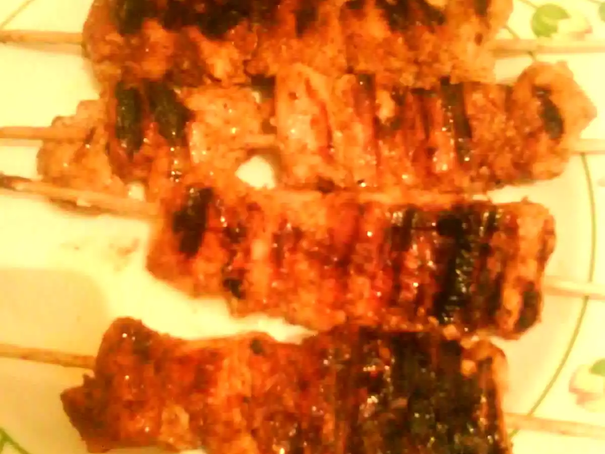 Fondu de poireaux et ces brochettes de poulet tandoori