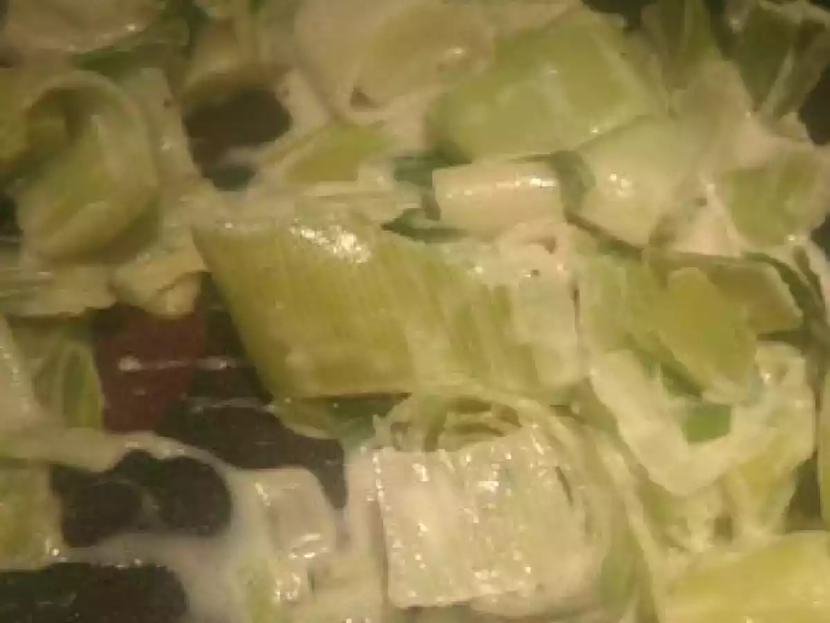 Fondue de poireaux au curry.