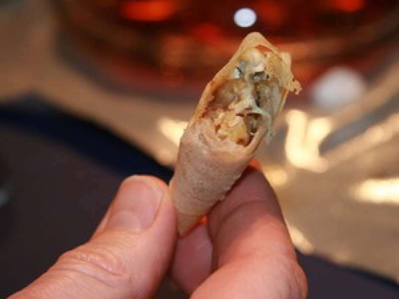Fourme d'Ambert, poire et noix en feuille de brik, photo 2