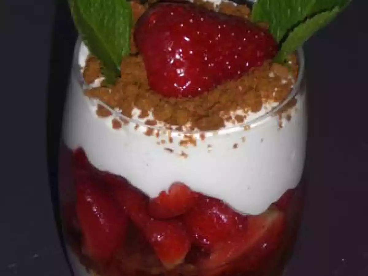 FRAISES AU SIROP D'ERABLE ET SPECULOOS