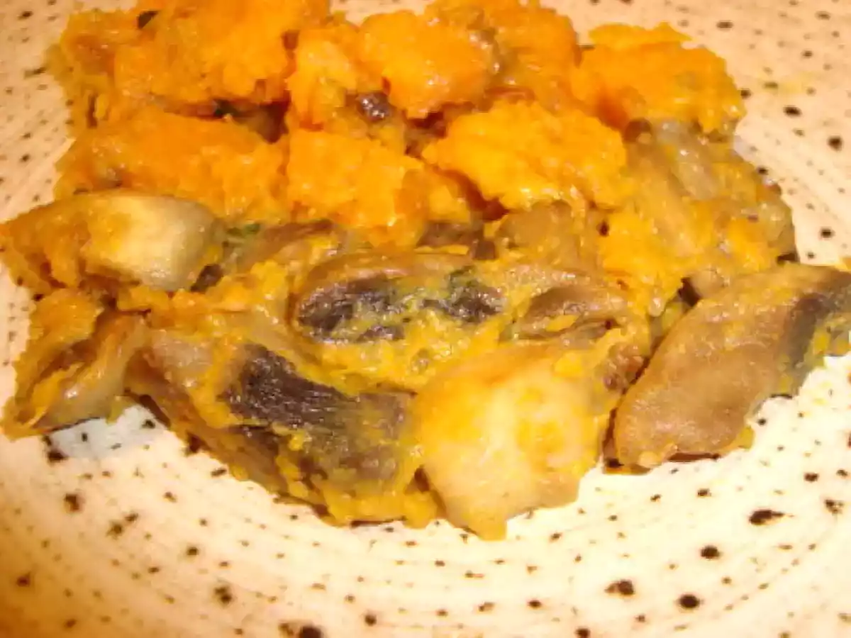 *** Fricassée de champignons et de patates douces à la sauce coriandre et au curry ***