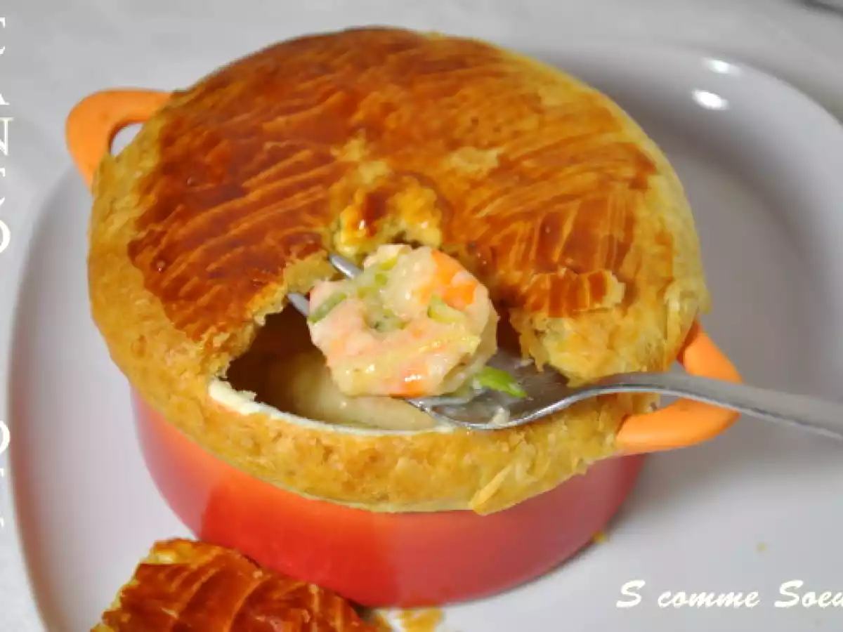 Fricassée de la mer à la cancoillotte en cocotte feuilletée - photo 4