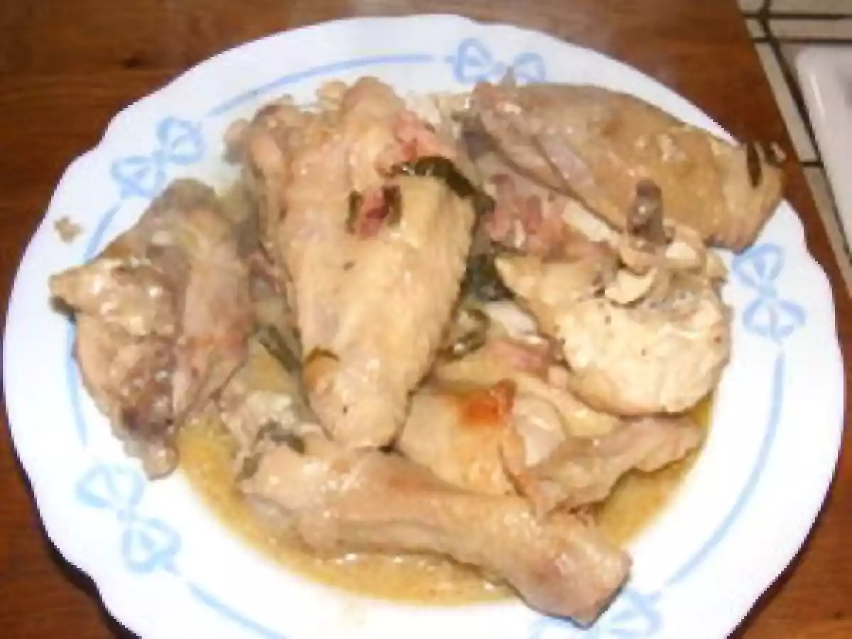 FRICASSÉE DE VOLAILLE À L'ESTRAGON